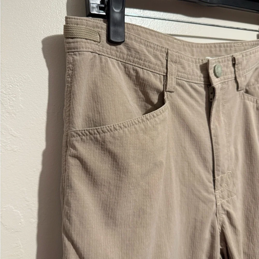 Men's The North Face Tan 100% Nylon Cargo Outdoor Hiking Shorts 32 Reg